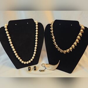 Vintage TRIFARI Gold Tone & Cream Jewelry Lot